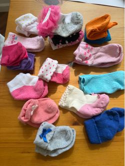 Free newborn baby socks
