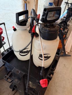 Las 2 botellas Esprayadoras x $50. O mejor oferta
