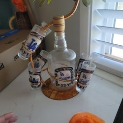 Dodgers Glass Bottle And Shot Set