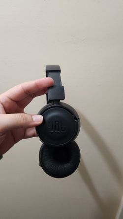 JBL HEADPHONES