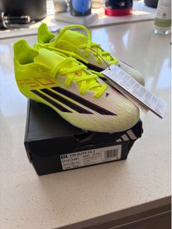 Adidas youth soccer cleats —size 13.5K