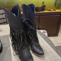 New cowboy boots, size 6.5