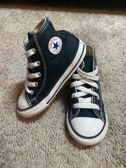 Converse Chuck Taylor hi top toddler sneakers size 8