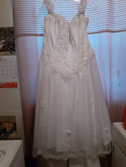 Beautiful Wedding Dress For Sale