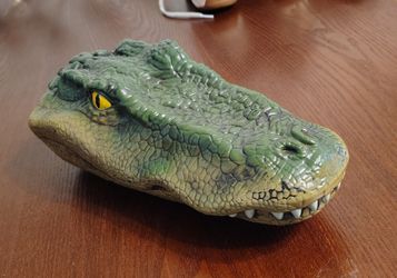 Bass Pro Shops Remote Control Trick Gator Alligator Boat no remote