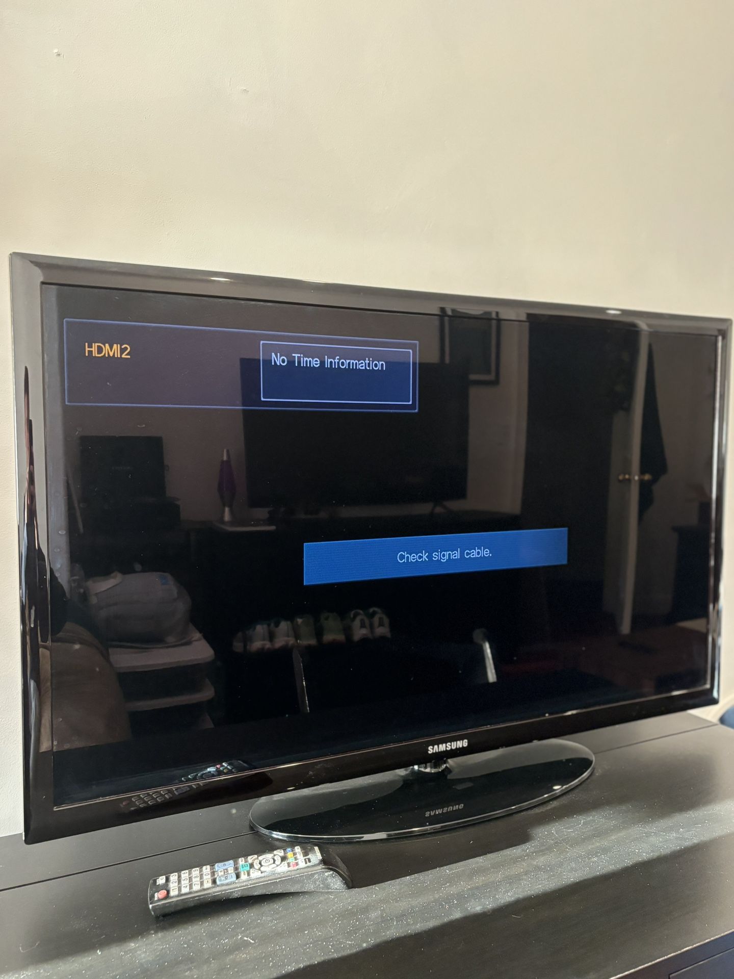 Samsung 43in Flat Screen TV (Non-Smart) with 2 HDMI Ports 