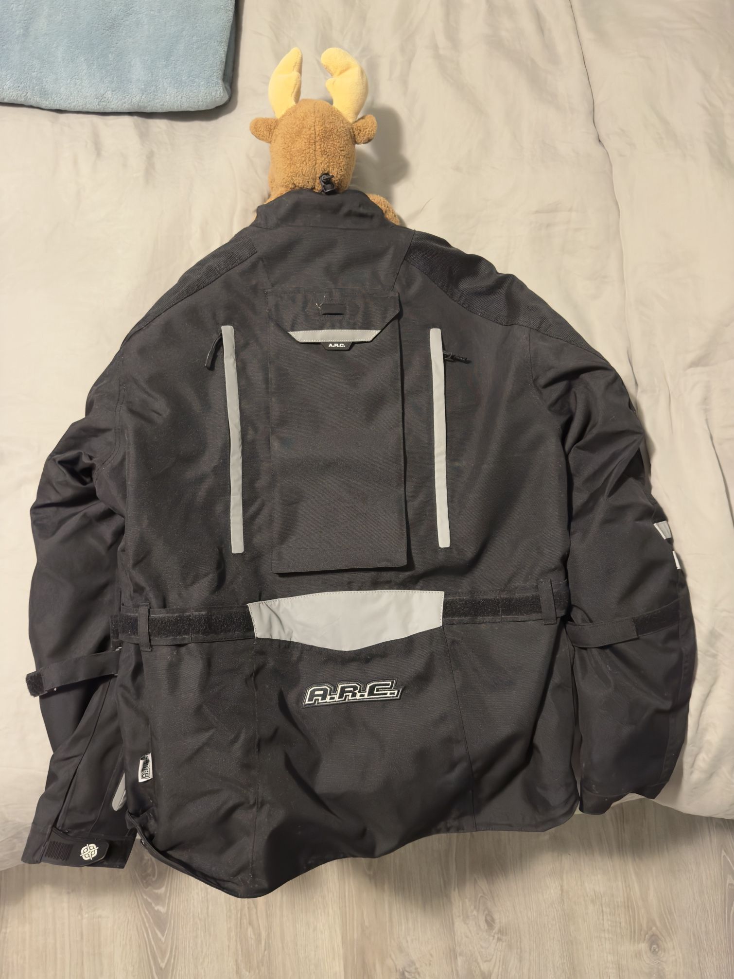 Brand New A.R.C. Motorcycle Jacket & Pants Set – Unworn, Armored, Waterproof (Men’s L/XL)
