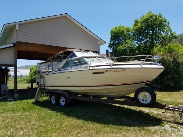 23 foot sea ray cadicab 1979