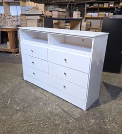 TV Dresser