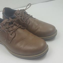 IZOD Mens 8 M Brown  Oxfords Lace up Plain Toe Dress  or Casual Shoed