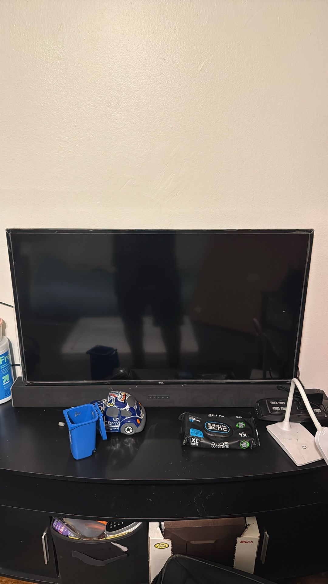 T CL Flat Screen Tv 35in