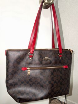 Coach Signature Gallery Tote Bag