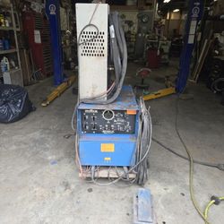 Miller Dialarc HF welder w/ Tweco Liquid Cool TIG torch 