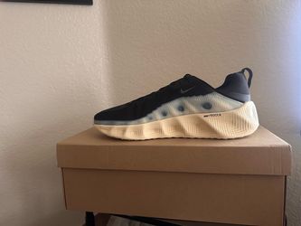 Nike Ava Rover Black/Muslin Size 11.5 Men’s – New w/ Box