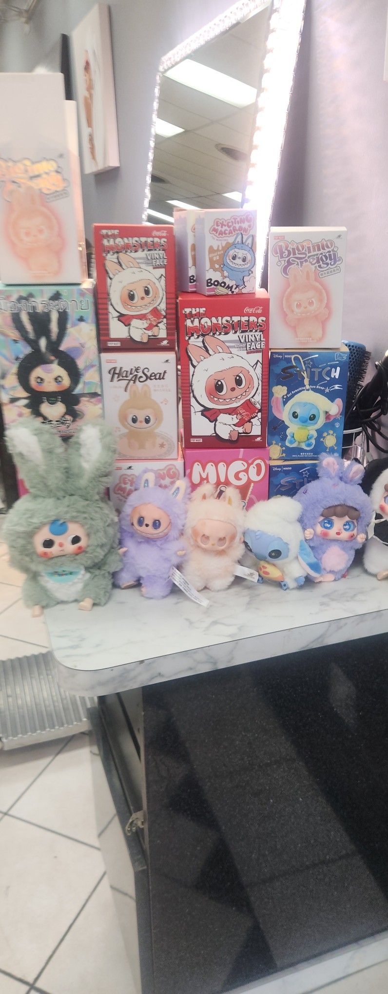 labubus,stitch, coka-labubus,and migo