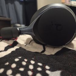 Wireless Bluetooth Noise-Cancelling Headphones