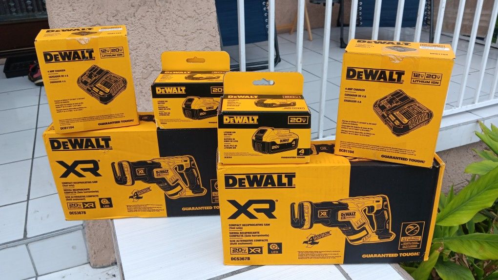 BRAND NEW DEWALT 20V MAX (XR) BRUSHLESS COMPACT RECIPROCATING SAW