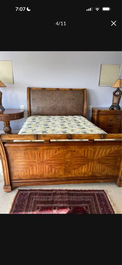 Queen bedroom set