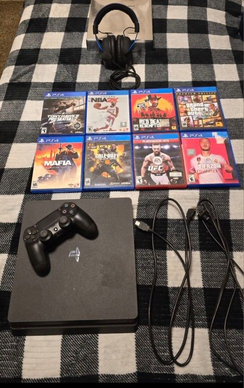 PS4 Slim 1TB, 8 PS4 Games, PS4 Hyper X Headphones With Detachable Mic
