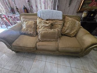 Couches (Smoke free)