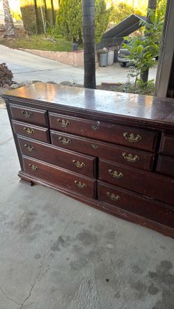 Free Dresser