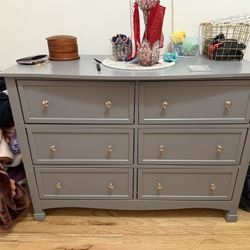 Grey Dresser 