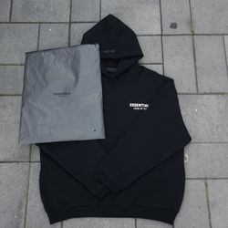 Title: Essentials Fear of God Black Hoodie – Size M