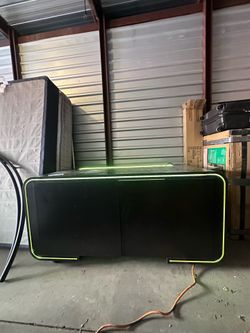 Alienware Motorized Pop-Up Gaming Desk / Retail Kiosk – Mint LEDs!