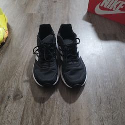 Tenis Adidas 