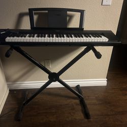 Yamaha Keyboard And Stand