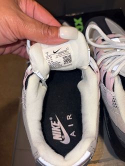 Shoe