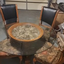 Dining Table w/4 Chairs