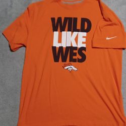 Denver Broncos Men's T-shirts Size Extra Large Wild Like Wes