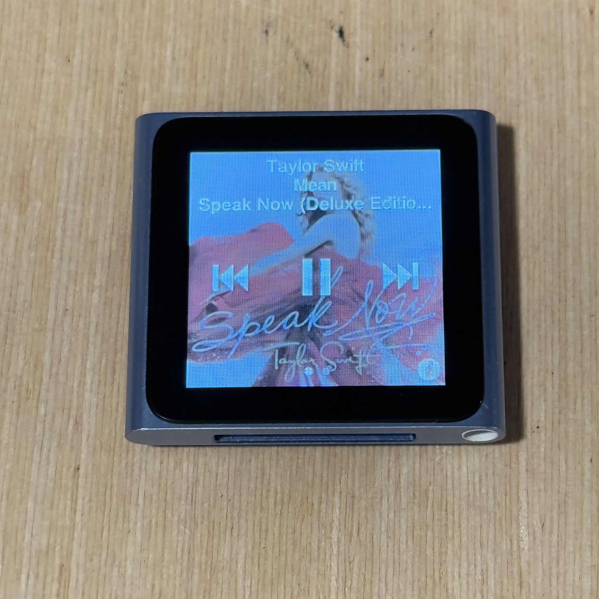iPod Nano 6thGen 16GB Blue MC688LL/A1366 Tested Good Battery w/Char-2194/Songs!