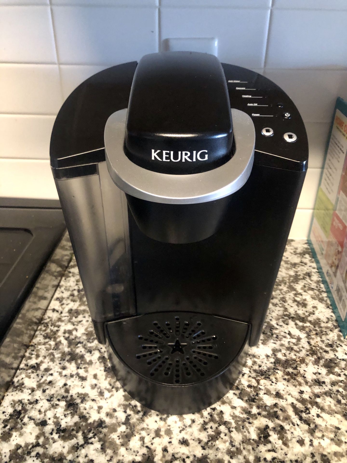 Keurig K40 Coffee Maker K-Classic Single Cup Brewing System