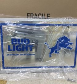 Detroit Lions  Beer Bar mirror Collectible