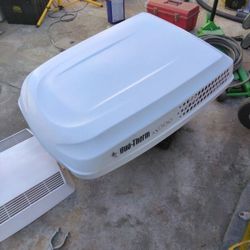 Duo-Therm 15000 RV A/C-Heater