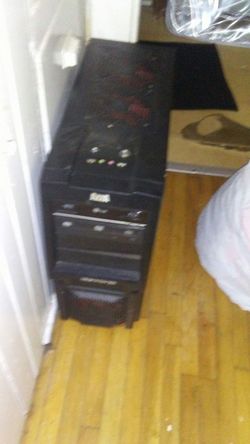 Azza computer tower