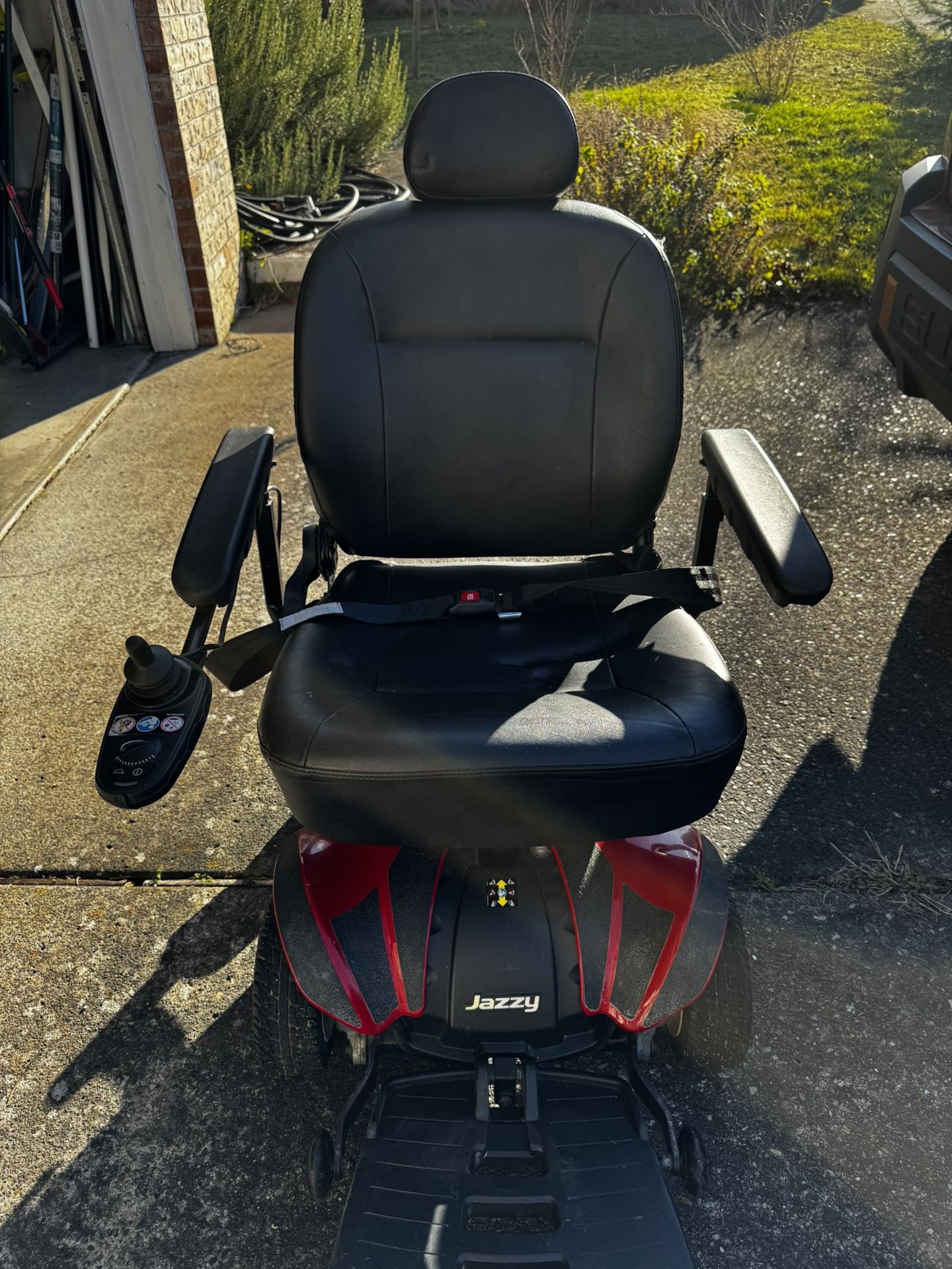 Jazzy Electric Wheelchair – Great Condition, Works Perfectly – Pickup Dec 7 (Milwaukee)