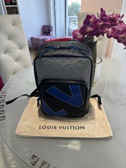 LV Dean Backpack Grey