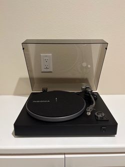 Insignia NS-BTST21 Turntable