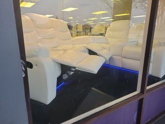 Recliner With LED. AVAILABLE IN WHITE OR BLACK 