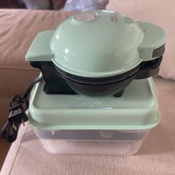 Mini Waffle Maker 