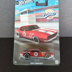Hot Wheels Vintage Racing Club 1967 Camaro 