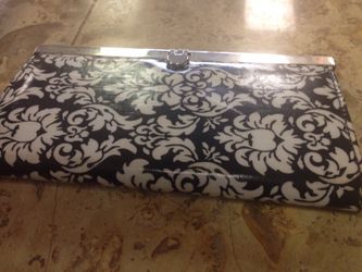 Black/White Clutch Wallet