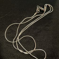 Sterling silver Serpentine chain 22”