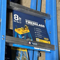 8ft Fiberglass Step Ladder 