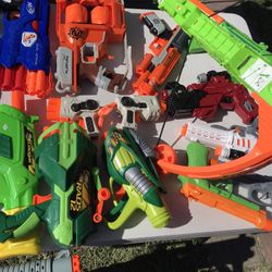 Bonche De Nerf Guns And Assorted
