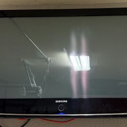 Samsung 42” plasma TVs
