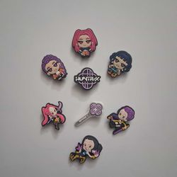 K-POP DEMON HUNTERS CROC CHARMS 